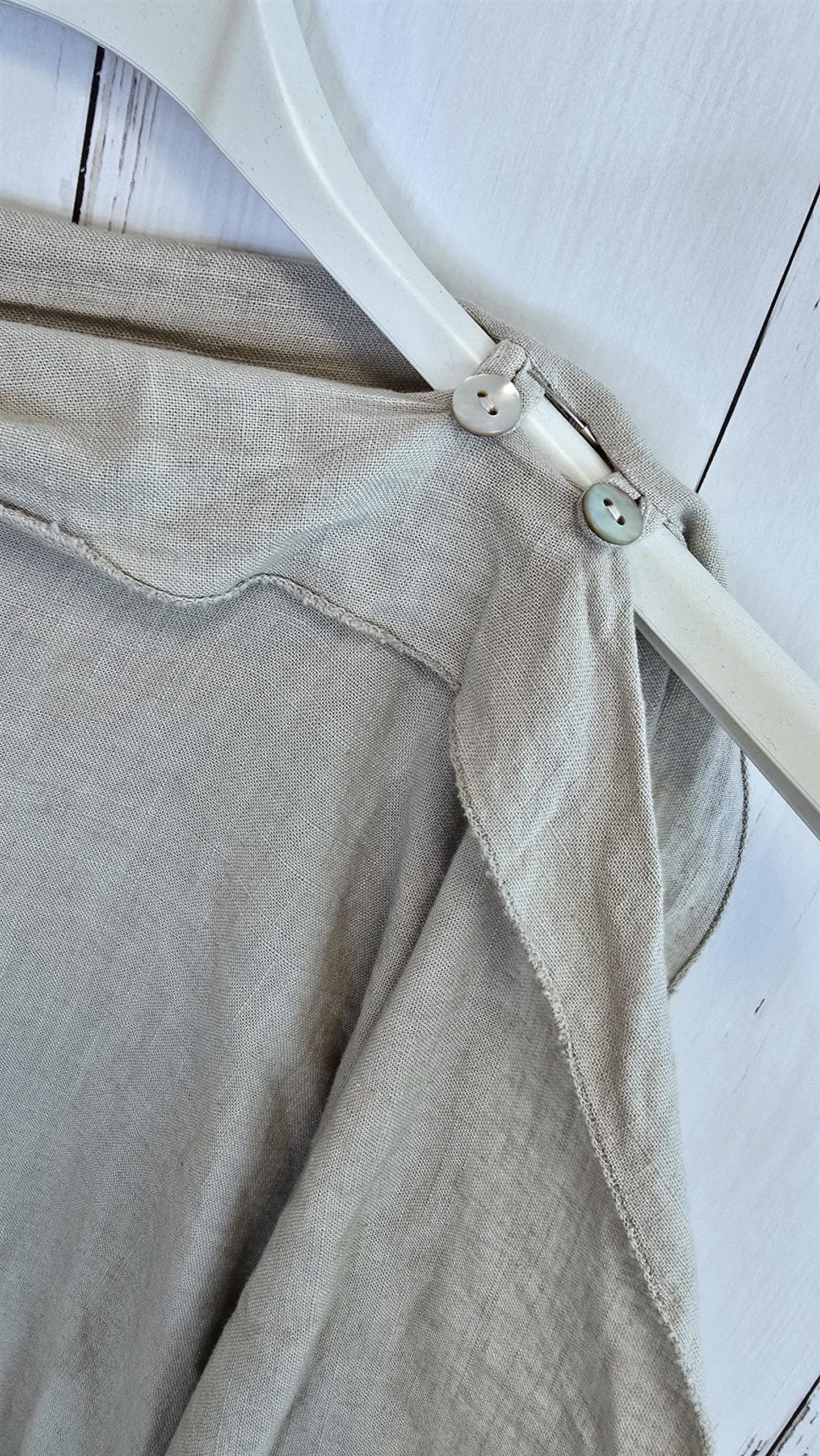 Alva asymmetrisk linbluse