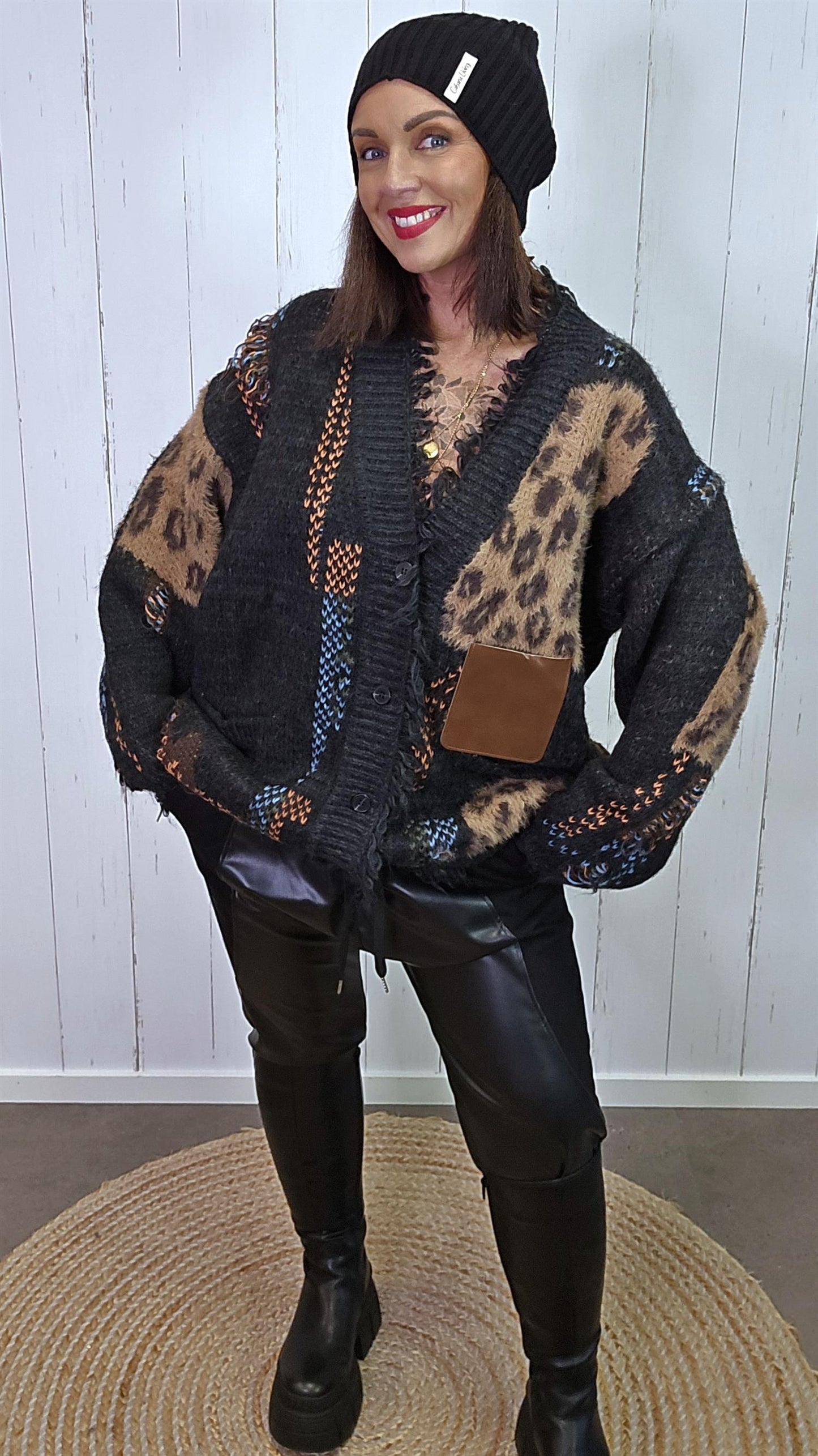 Rikke sort cardigan med leoparddetaljer