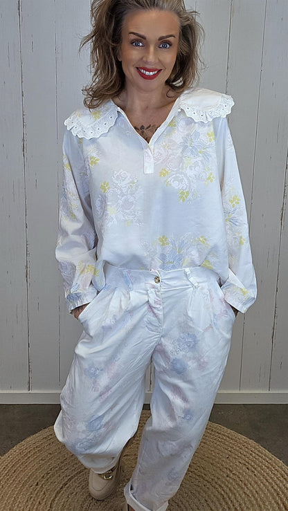 Elise blomsterbluse offwhite