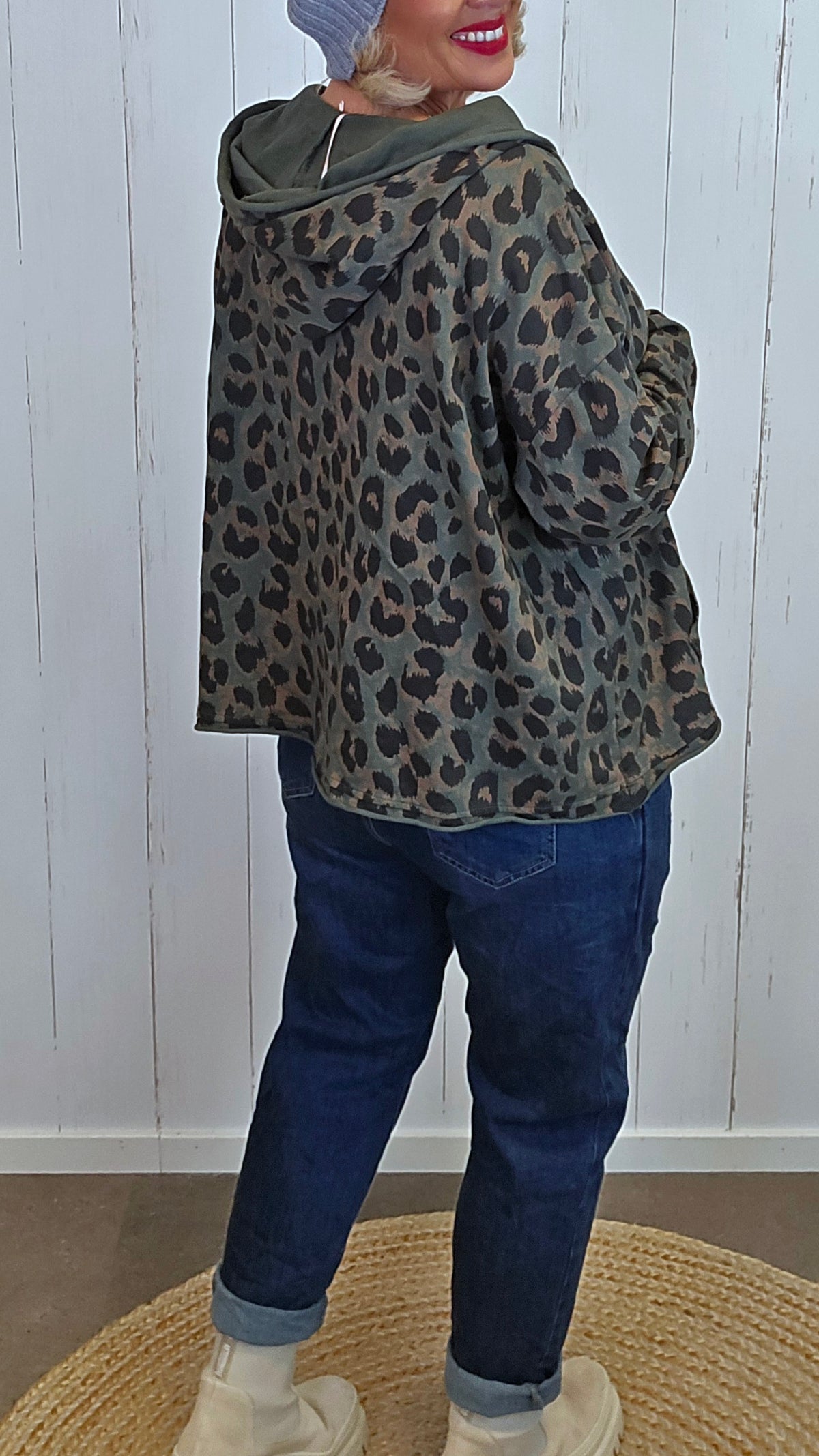 Lone leo hettegenser kaki