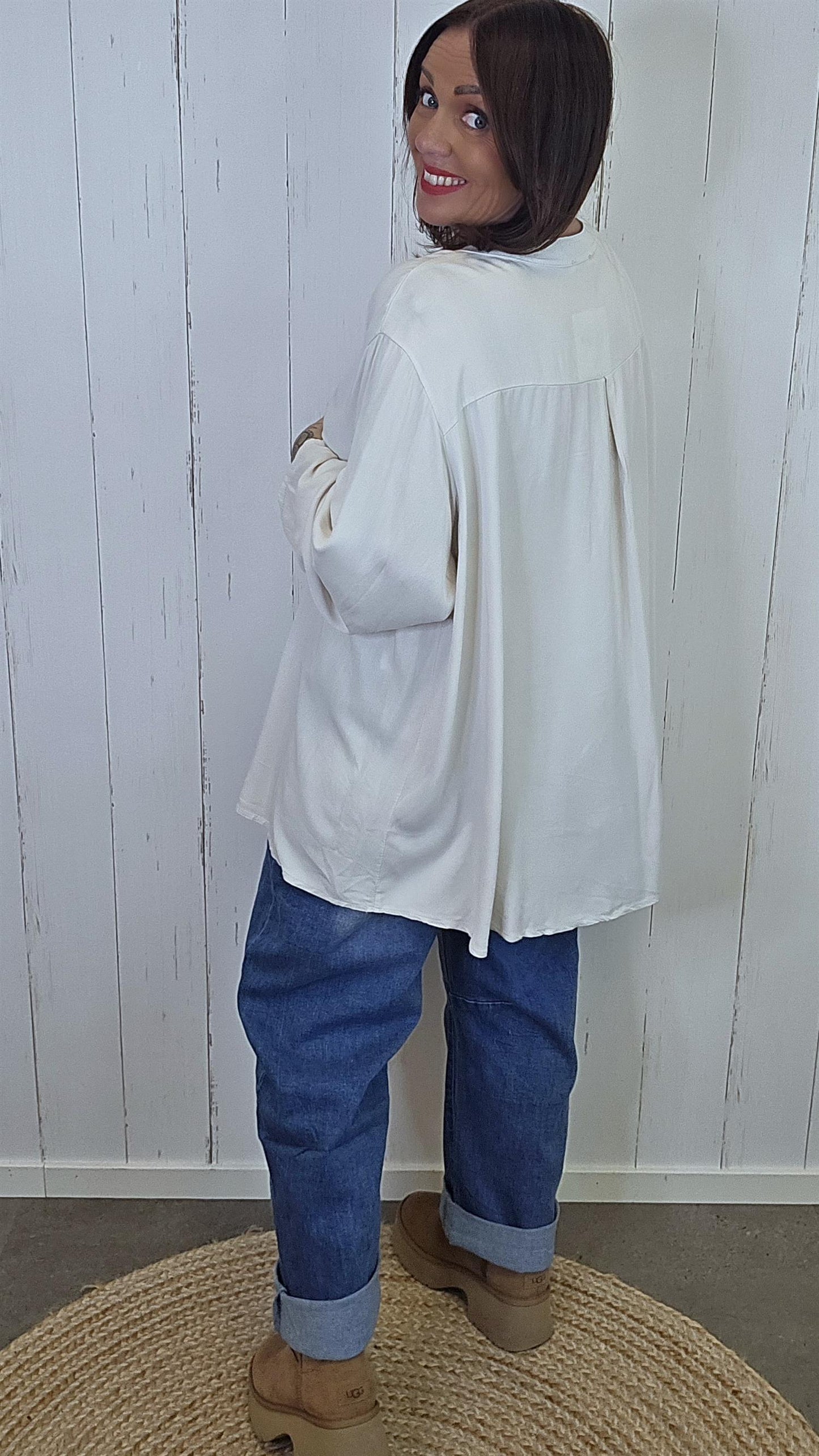 Paula viskosebluse beige