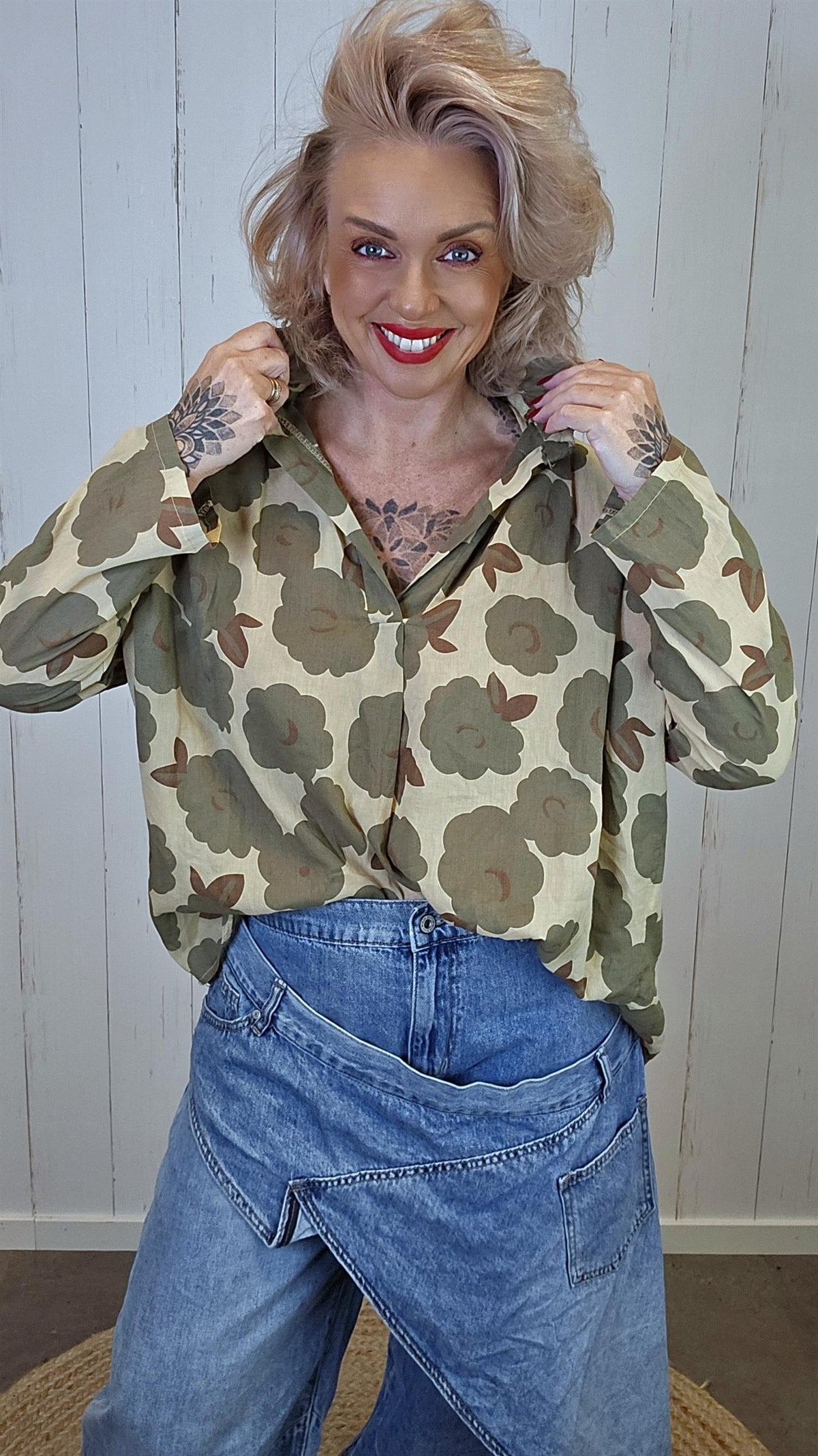 Zoe bomullsbluse med blomsterprint