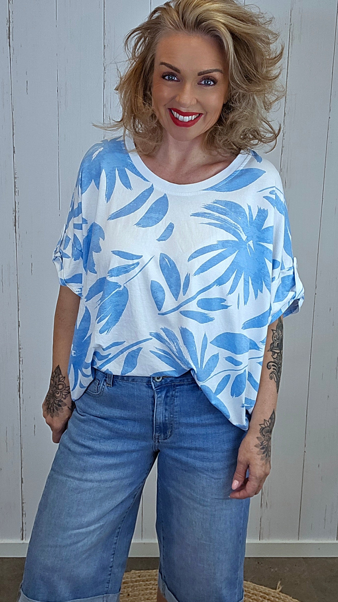 Tropisk topp med bladprint