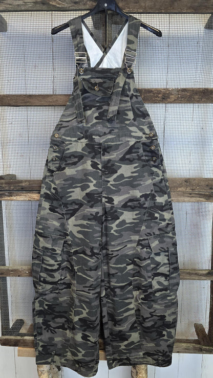 Vega camo snekkerbukse med barrelfasong