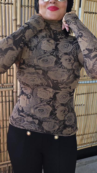 Ylva slim topp med mønster camel