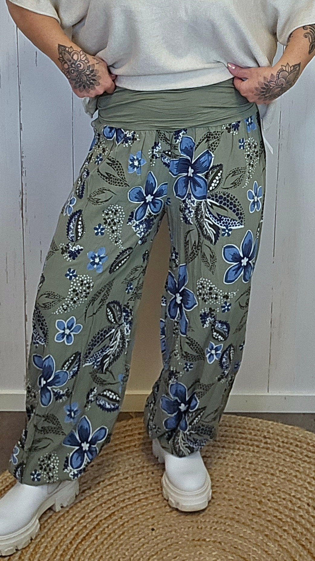 Henriette bukse med print kaki