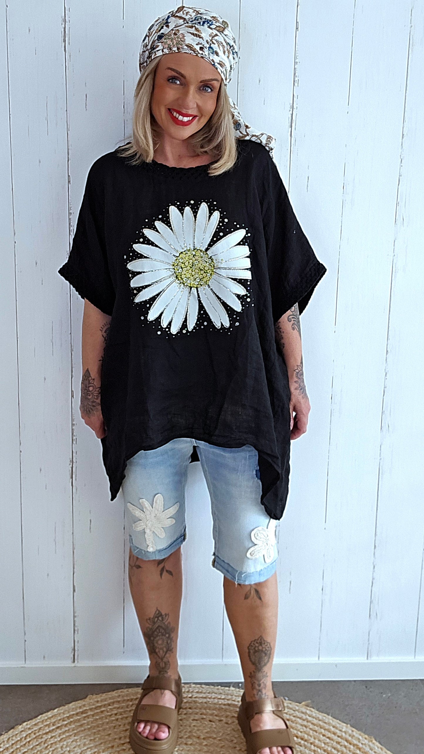 Lin Topp med Blomsterprint svart