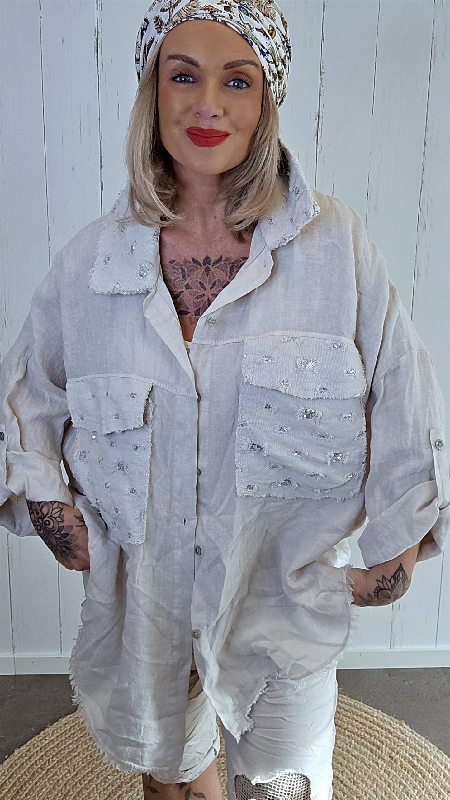 Lisa linskjorte med paljettdetaljer beige
