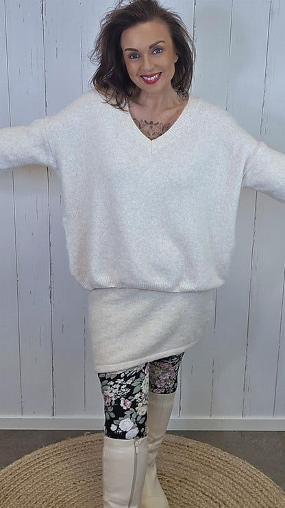 Ella Myk Strikket V-hals Genser Creme