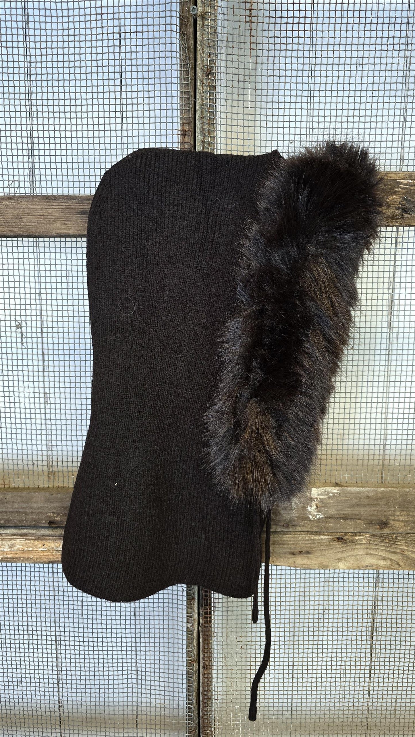 Balaclava hette med pels brun