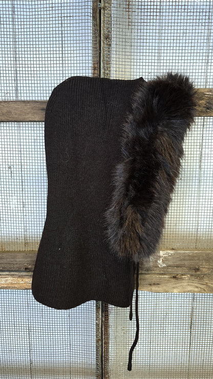 Balaclava hette med pels brun