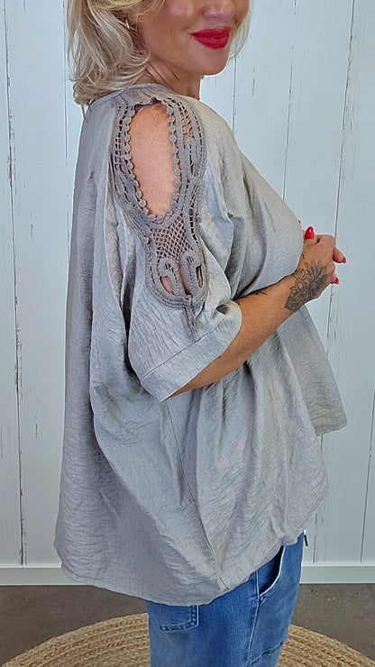 PonchoTopp med Åpne Skuldre taupe