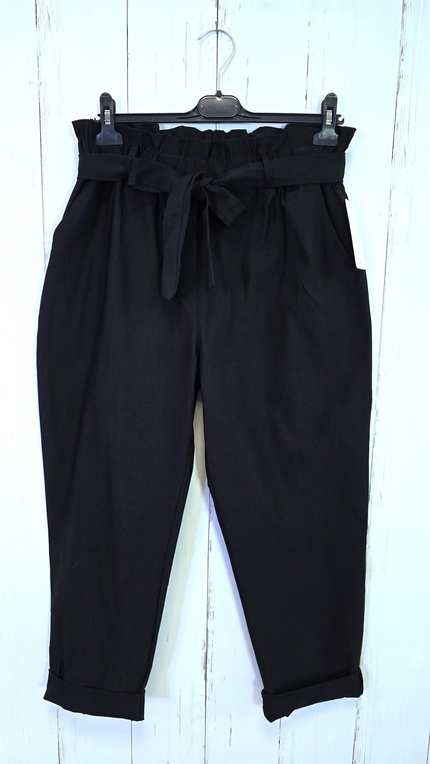 Bukse svart med knytebelte