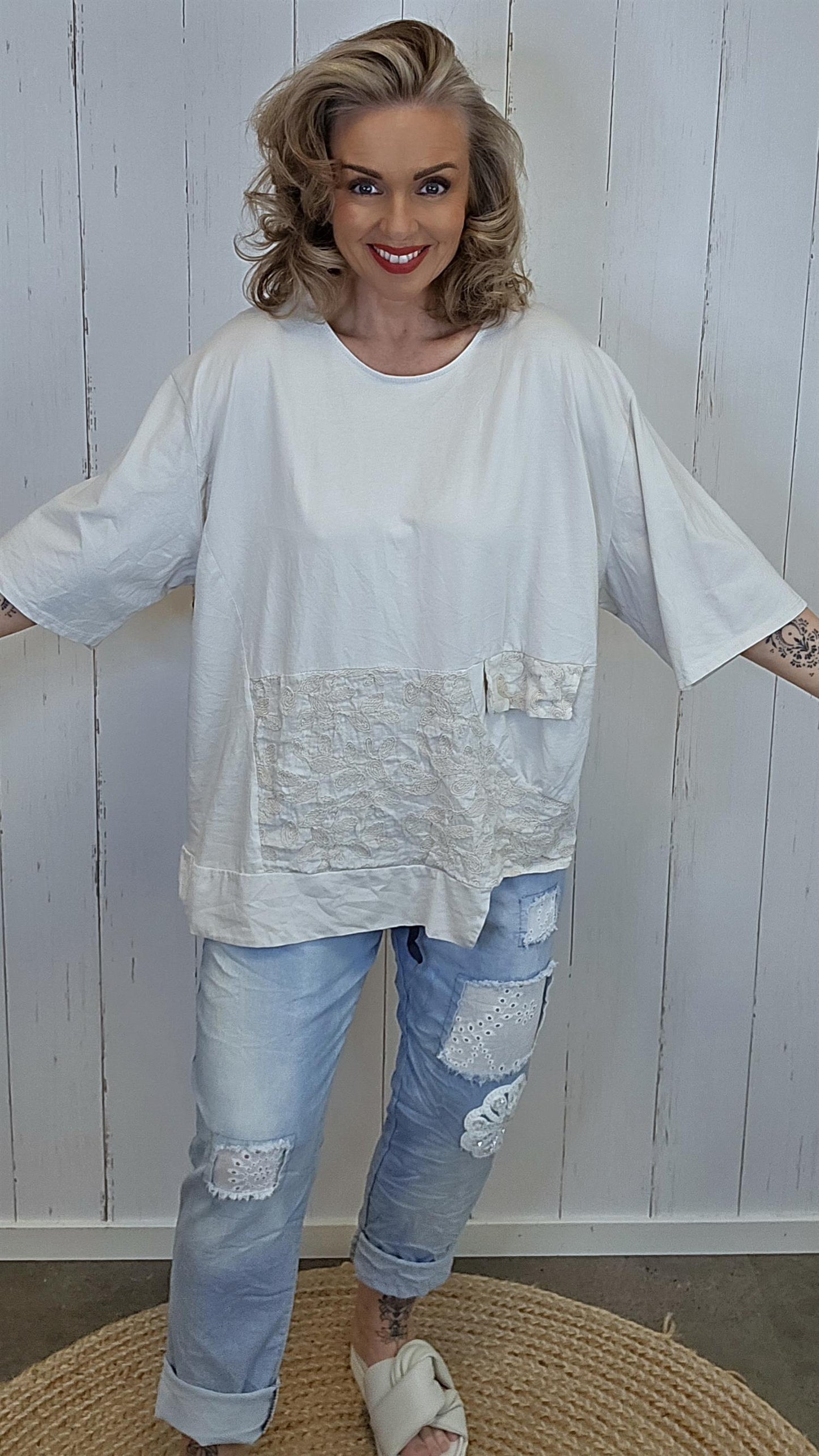 Lene topp med blondepanel beige