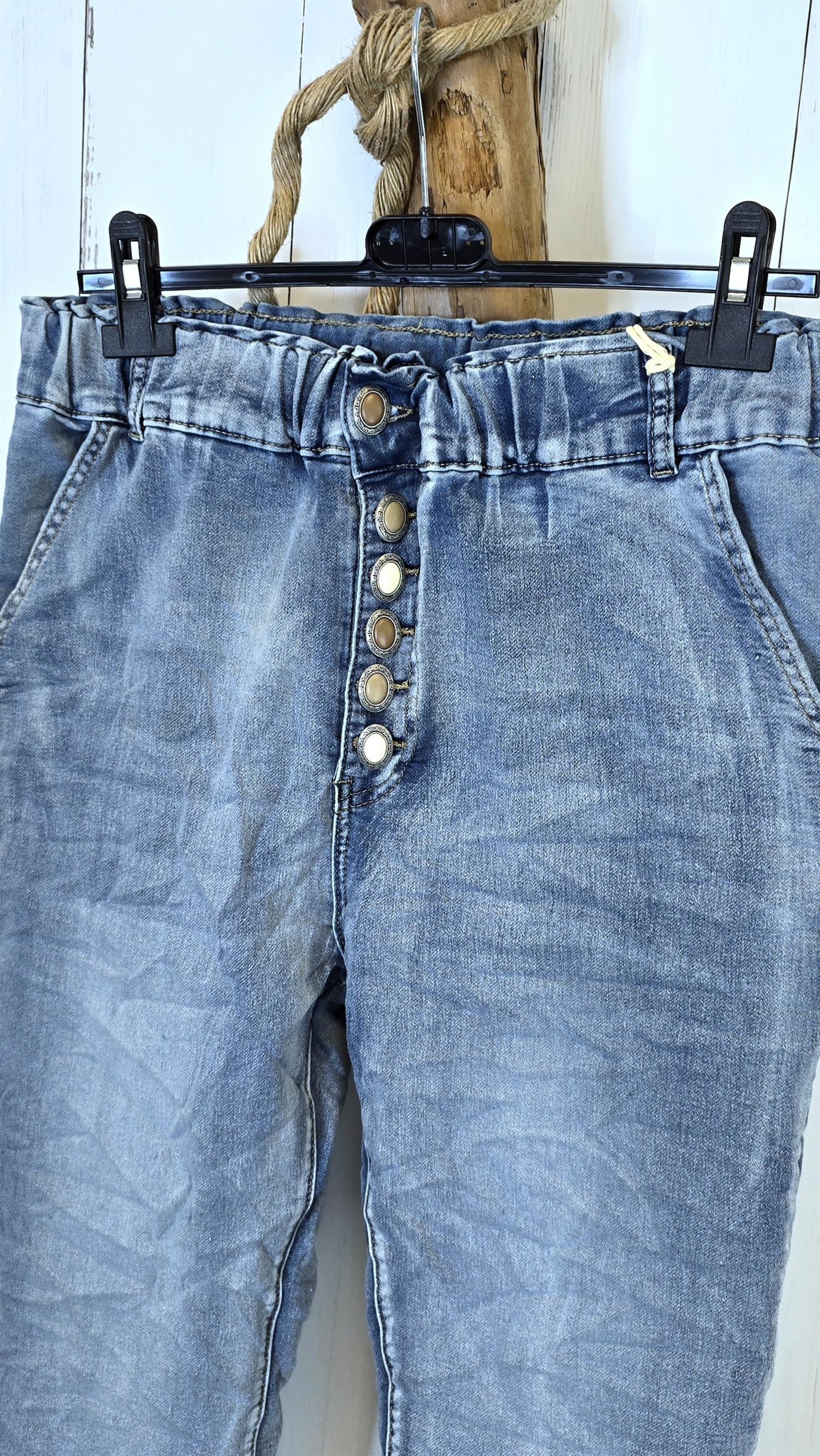 Hayley jeans lys med knapper