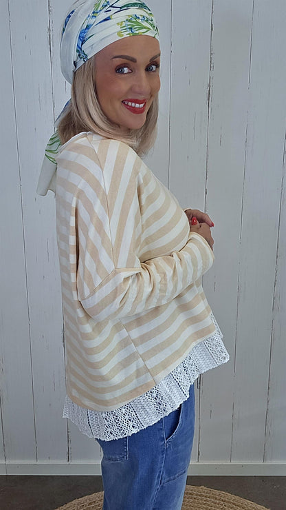 Cecilie stripet topp lys camel