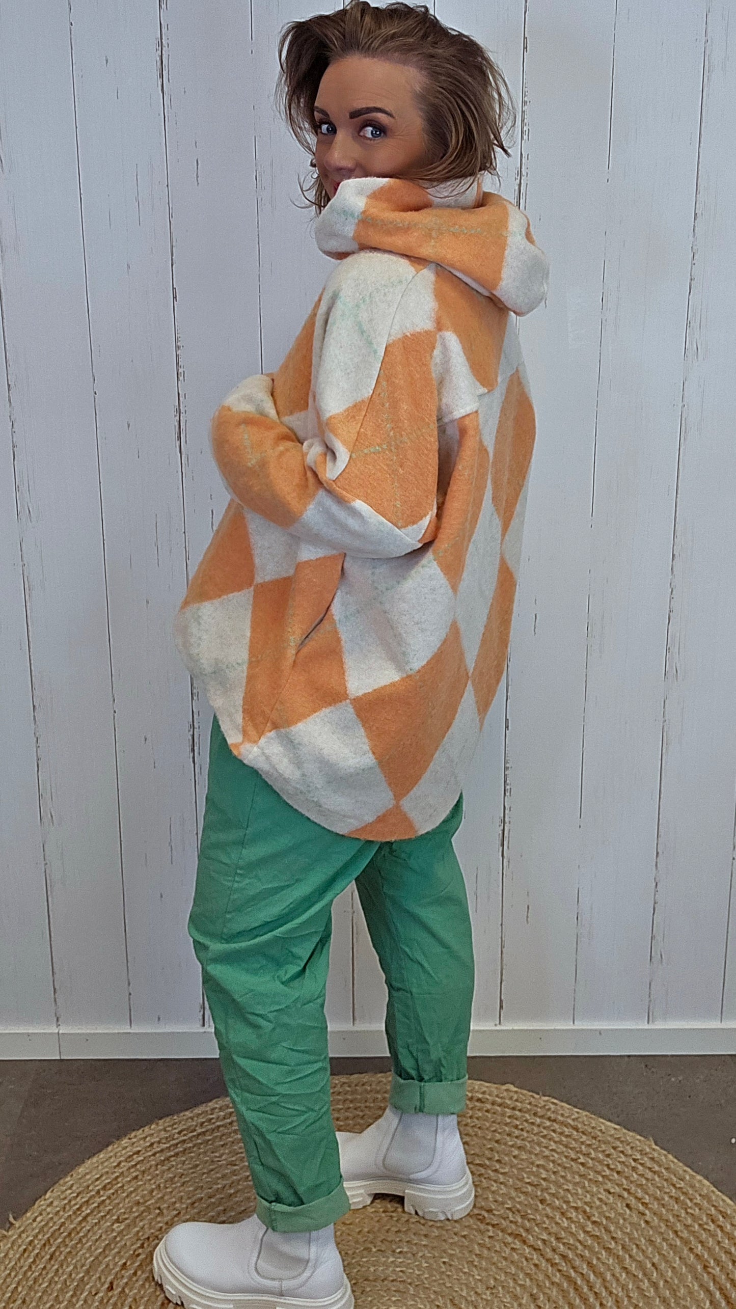 Disa hettegenser oransje